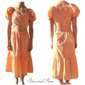 Beautiful orange and white Gingam puff sleeve summer dress
